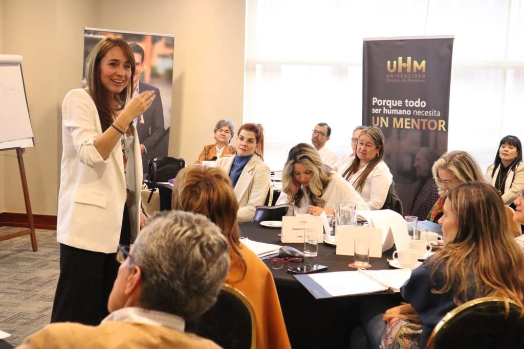 Catalina en mentoría con la Universidad Hispana de Mentores